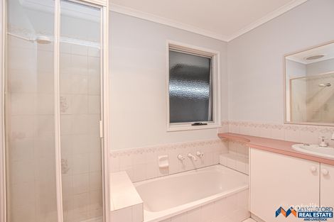 Property photo of 5 Ross Court Myrtleford VIC 3737