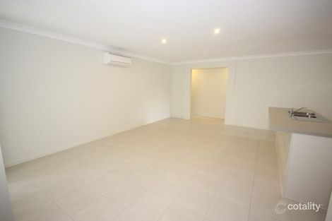 Property photo of 5 Bellona Chase Cameron Park NSW 2285