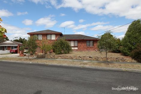 Property photo of 16 Latter Grove Churchill VIC 3842
