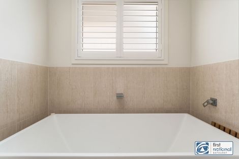 Property photo of 15 Gibsone Drive Kelso NSW 2795