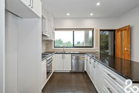 Property photo of 1/9 Loddon Avenue Reservoir VIC 3073