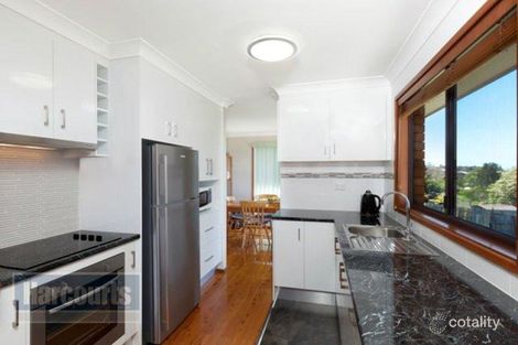 Property photo of 24 Oxley Avenue Kiama Downs NSW 2533