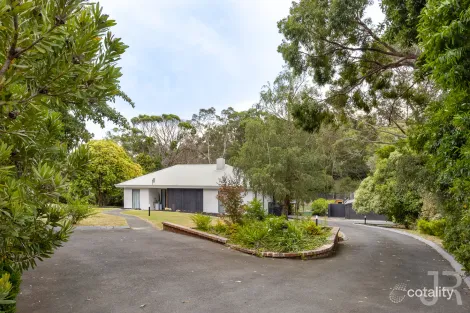 Property photo of 305 Oneil Road Beaconsfield VIC 3807