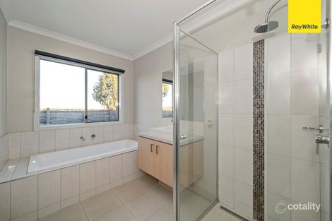 Property photo of 15 Oldbridge Boulevard Weir Views VIC 3338