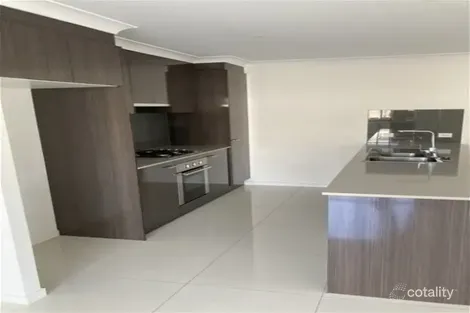 Property photo of 15 Altitude Drive Pimpama QLD 4209
