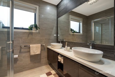 Property photo of 23 Mountleigh Circuit Craigieburn VIC 3064