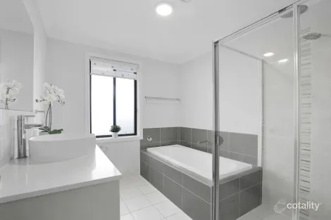 Property photo of 7 Tundra Place Box Hill NSW 2765