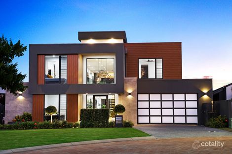 1894 Sunningdale Ct, Hope Island, QLD 4212