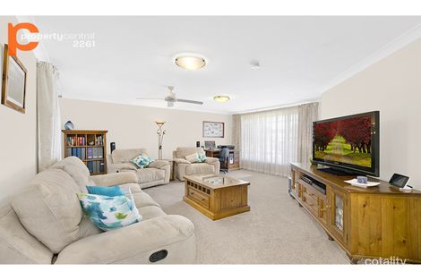 Property photo of 30 Seawind Terrace Berkeley Vale NSW 2261