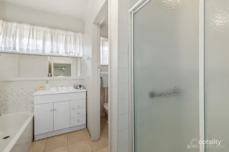 Property photo of 7 Silvan Avenue Springvale VIC 3171