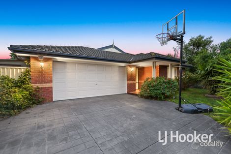 Property photo of 13 Teal Place Pakenham VIC 3810