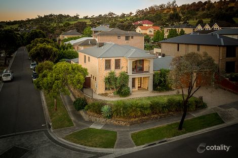Property photo of 10 Lookout Rise South Morang VIC 3752