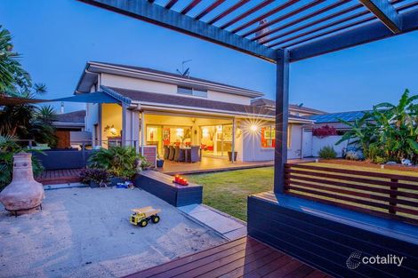 Property photo of 5 Edgewater Place Helensvale QLD 4212
