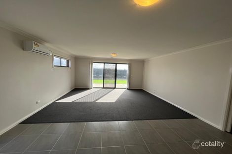 Property photo of 2 Leon Drive Weir Views VIC 3338