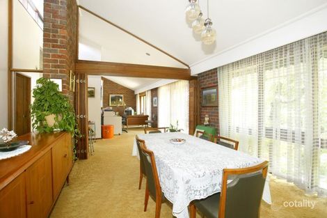 Property photo of 2 Prunella Close Doncaster VIC 3108