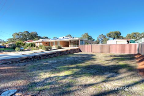 Property photo of 14 Flora Terrace Lesmurdie WA 6076