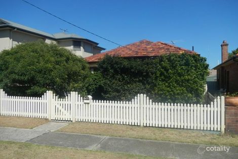 Property photo of 25 Roxburgh Street Stockton NSW 2295
