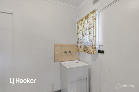 Property photo of 43 Caruso Crescent Brahma Lodge SA 5109