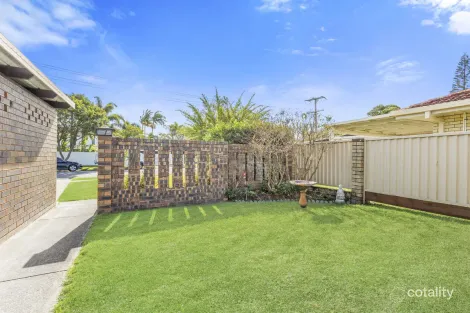 Property photo of 1/64 Dawn Parade Miami QLD 4220