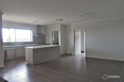 Property photo of 5 Cloverdale Road Tarneit VIC 3029