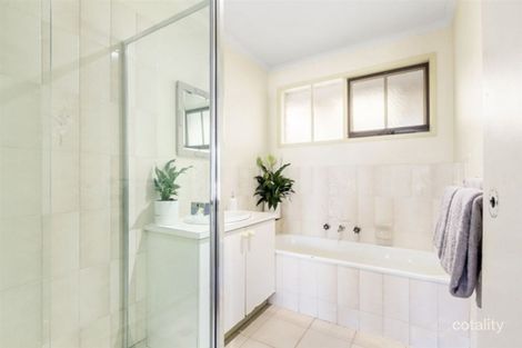 Property photo of 2 Rangeview Drive Skye VIC 3977