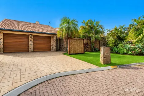 2 Oriole Ct, Burleigh Waters, QLD 4220