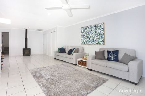 Property photo of 14 Gosford Court Helensvale QLD 4212