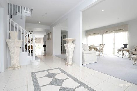 Property photo of 11 Tussock Grove Cairnlea VIC 3023
