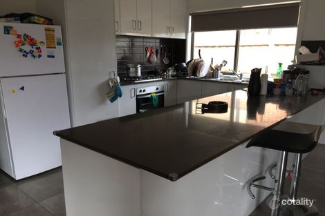 Property photo of 5 Banjo Circuit Lynbrook VIC 3975