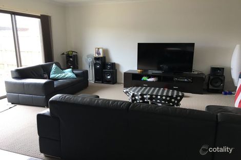 Property photo of 5 Banjo Circuit Lynbrook VIC 3975