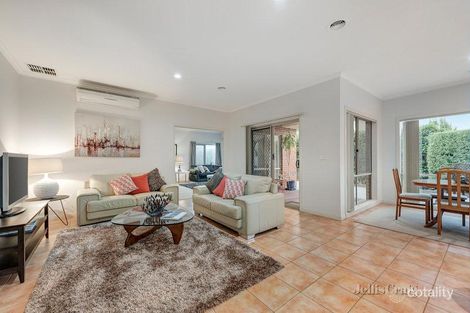 Property photo of 27 Yertchuk Avenue Ashwood VIC 3147