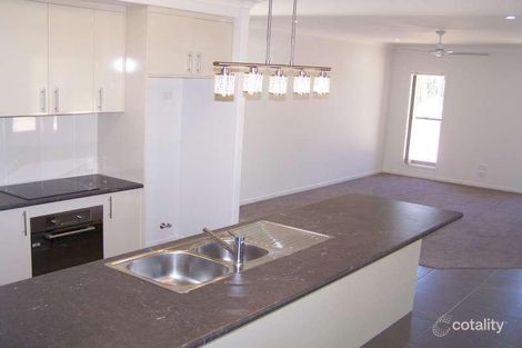 Property photo of 18 Kingsbarn Drive Wondunna QLD 4655