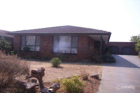 Property photo of 33 Wenden Road Mill Park VIC 3082