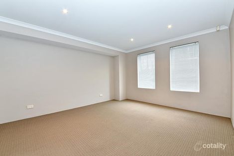 Property photo of 21 Lakewood Terrace Clarkson WA 6030