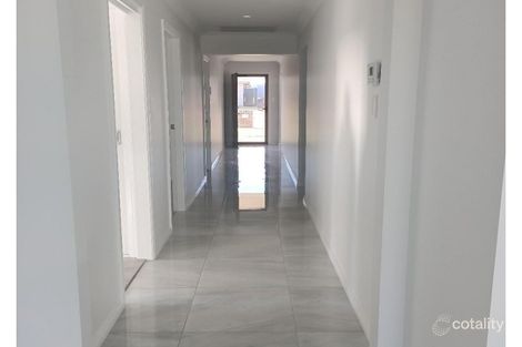 Property photo of 52 Hindmarsh Esplanade Dubbo NSW 2830