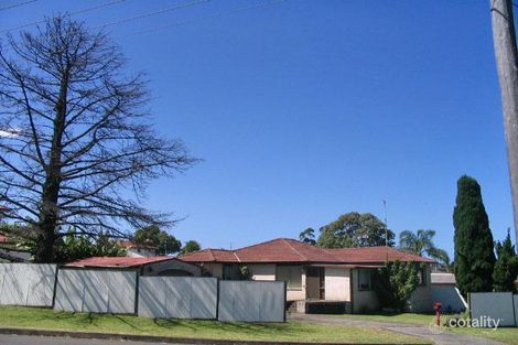 11 Gipps Cres, Barrack Heights, NSW 2528