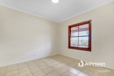 Property photo of 11 Chevron Close Forest Lake QLD 4078