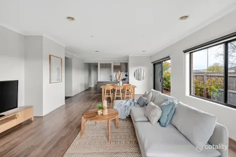 Property photo of 104 Coastside Drive Armstrong Creek VIC 3217