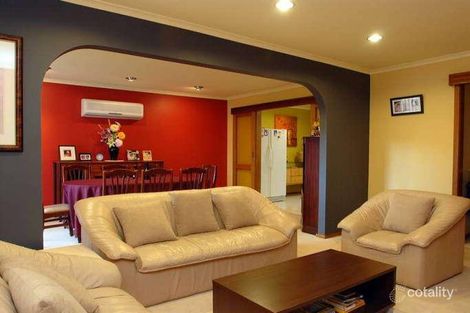 Property photo of 17 Golf Links Drive Mill Park VIC 3082