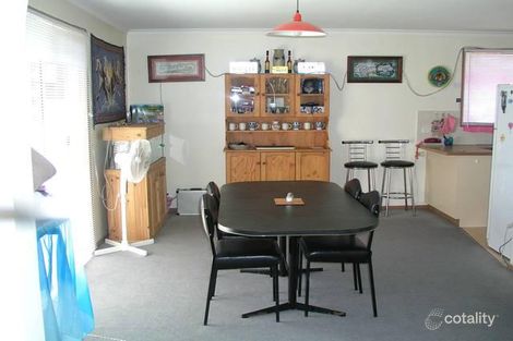 Property photo of 8 Ireland Avenue Narre Warren VIC 3805