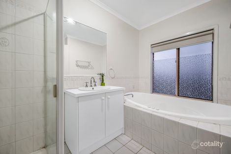 Property photo of 3 McLelland Way Burwood East VIC 3151