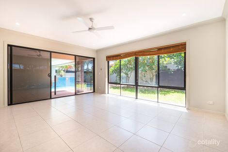 Property photo of 2 Joel Court Helensvale QLD 4212