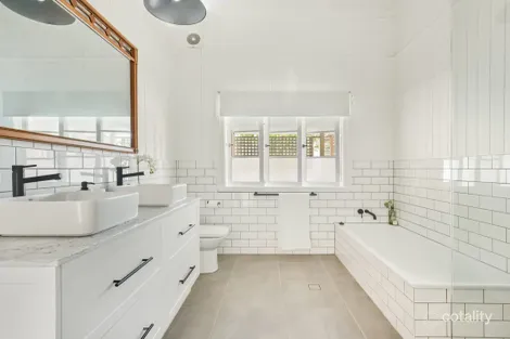 Property photo of 75 Kew Road Graceville QLD 4075