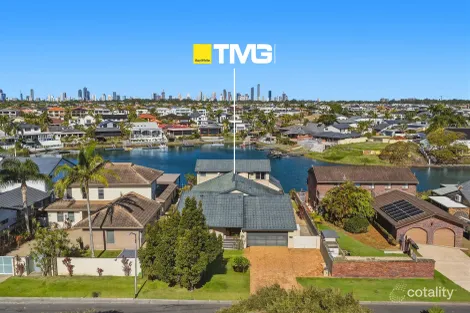 95 Witt Ave, Carrara, QLD 4211