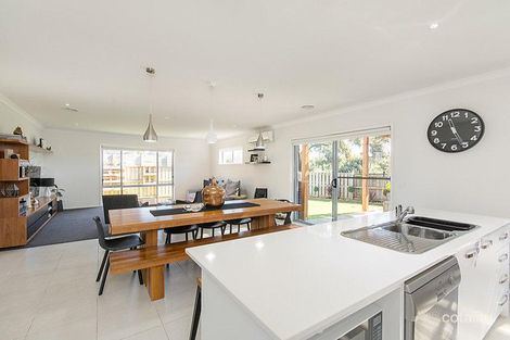 Property photo of 13 Endeca Court Lovely Banks VIC 3213