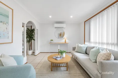 2/124 Ocean St, Mount Saint Thomas, NSW 2500