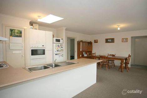 Property photo of 6 Horseman Court Narre Warren South VIC 3805