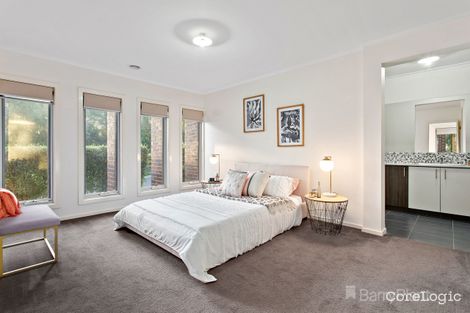 Property photo of 29 Half Moon Crescent Pakenham VIC 3810