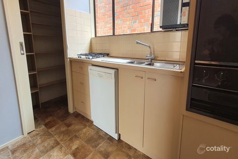 2/16 Gilbert Gr, Bentleigh, VIC 3204