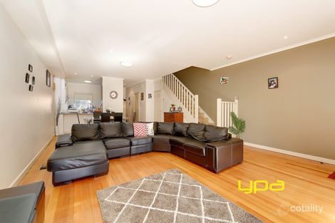 Property photo of 3/3 Whiltshire Drive Roxburgh Park VIC 3064